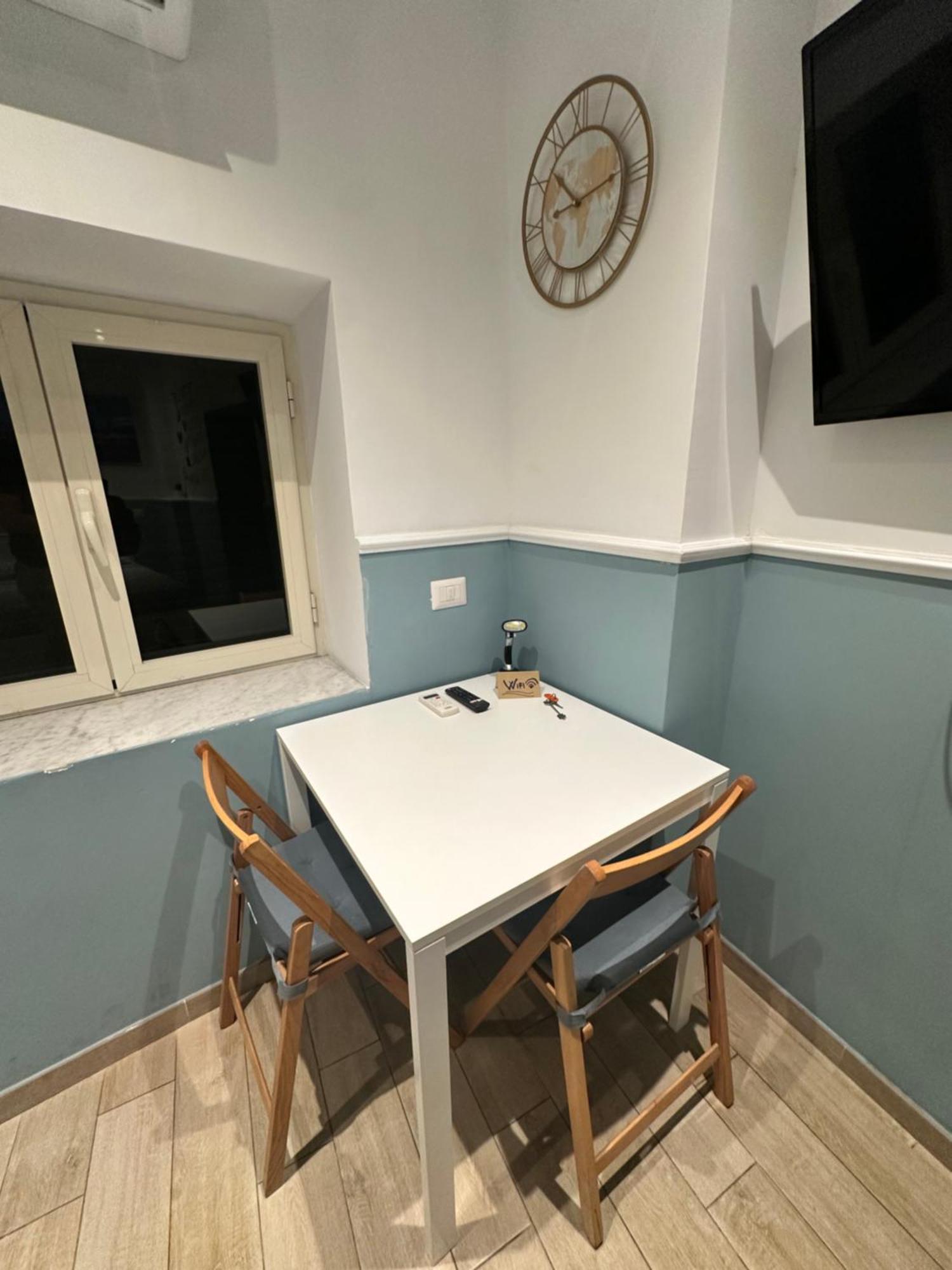Pazz House Apartment Наполи Екстериор снимка